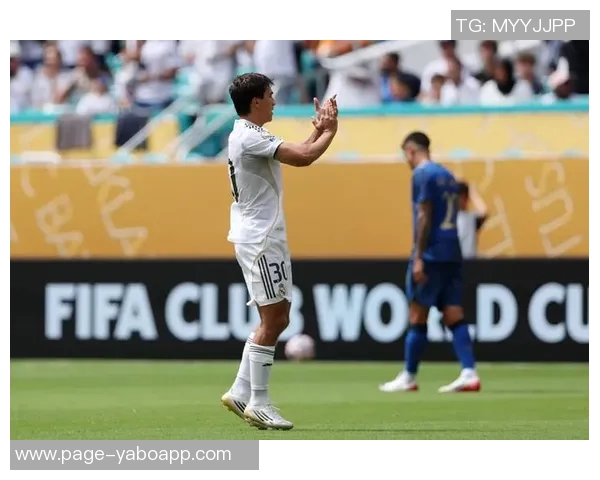 龙塞罗强调阿森西奥与贡萨洛的拼搏精神是皇马真正的精神象征 龙塞罗强调阿森西奥与贡萨洛的拼搏精神是皇马真正的精神象征